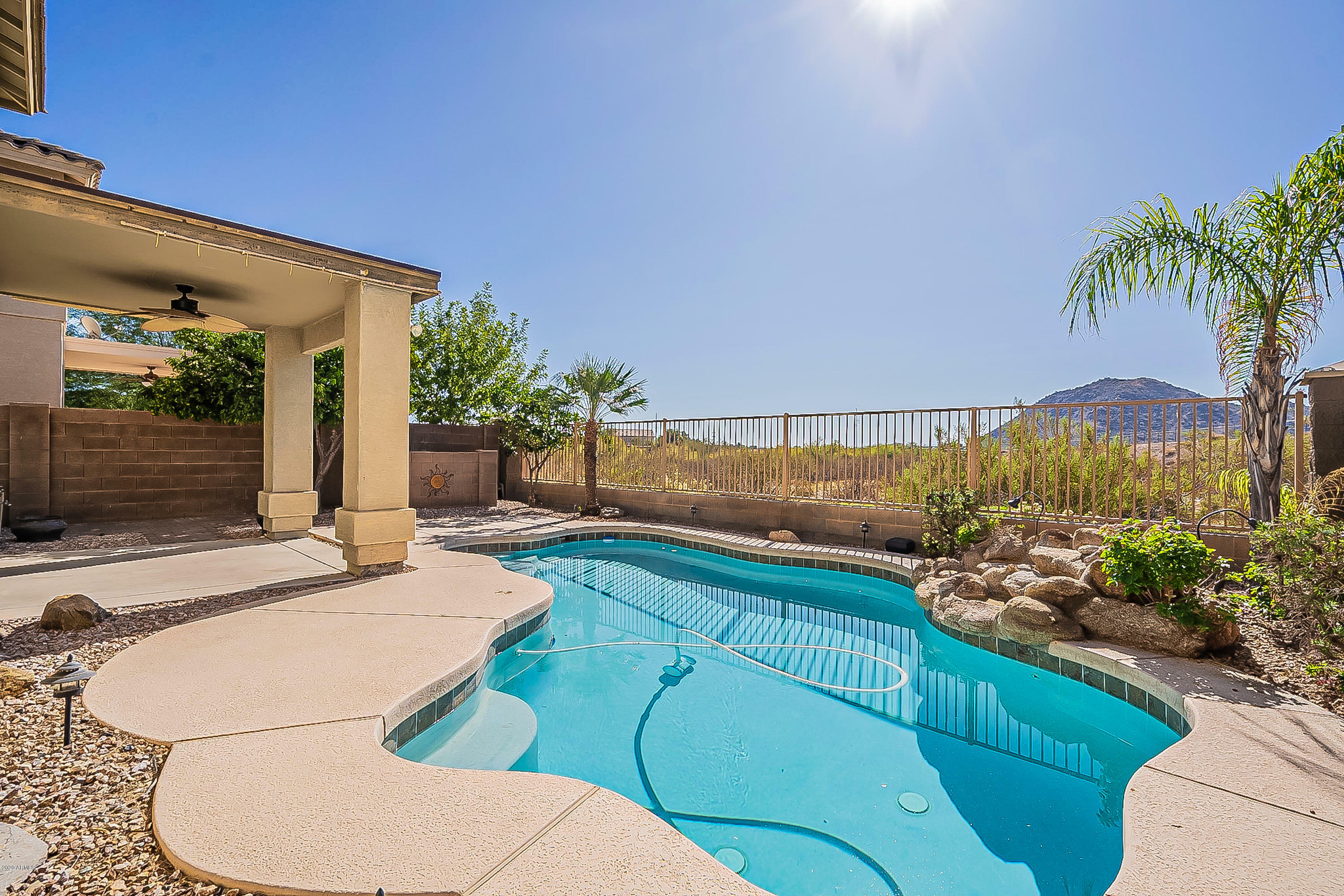 Property Photo:  1643 E Cielo Grande Avenue  AZ 85024 