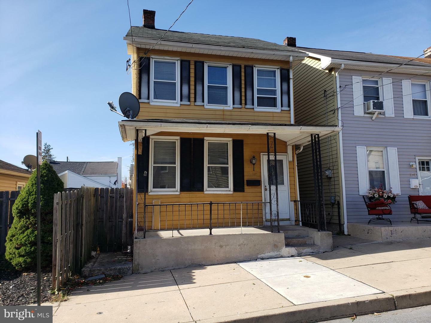 Property Photo:  276 S 5th Street  PA 17512 