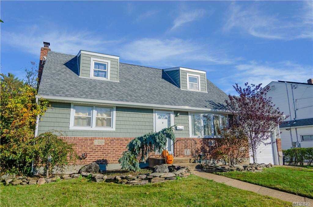 Property Photo:  2485 Falcon Street  NY 11554 