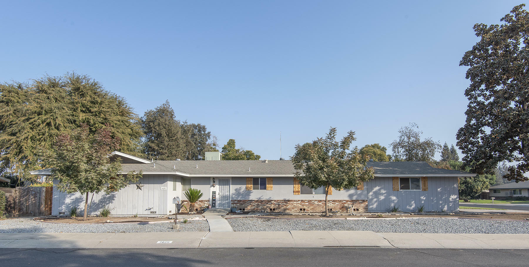 Property Photo:  1430 S Irma Street  CA 93292 