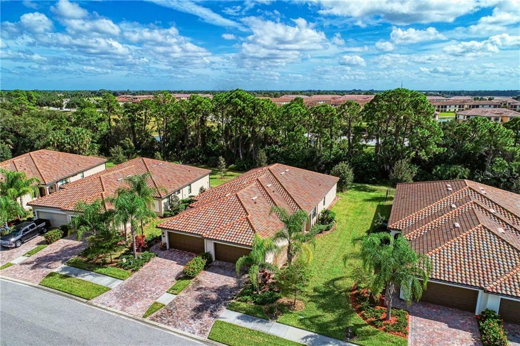 Property Photo: 20154 Benissimo Drive FL 34293