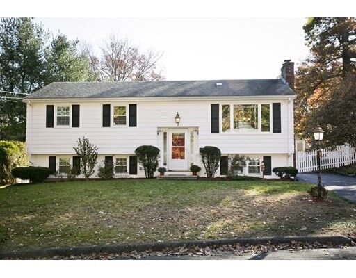 Property Photo:  7 Boston Dr  MA 01545 