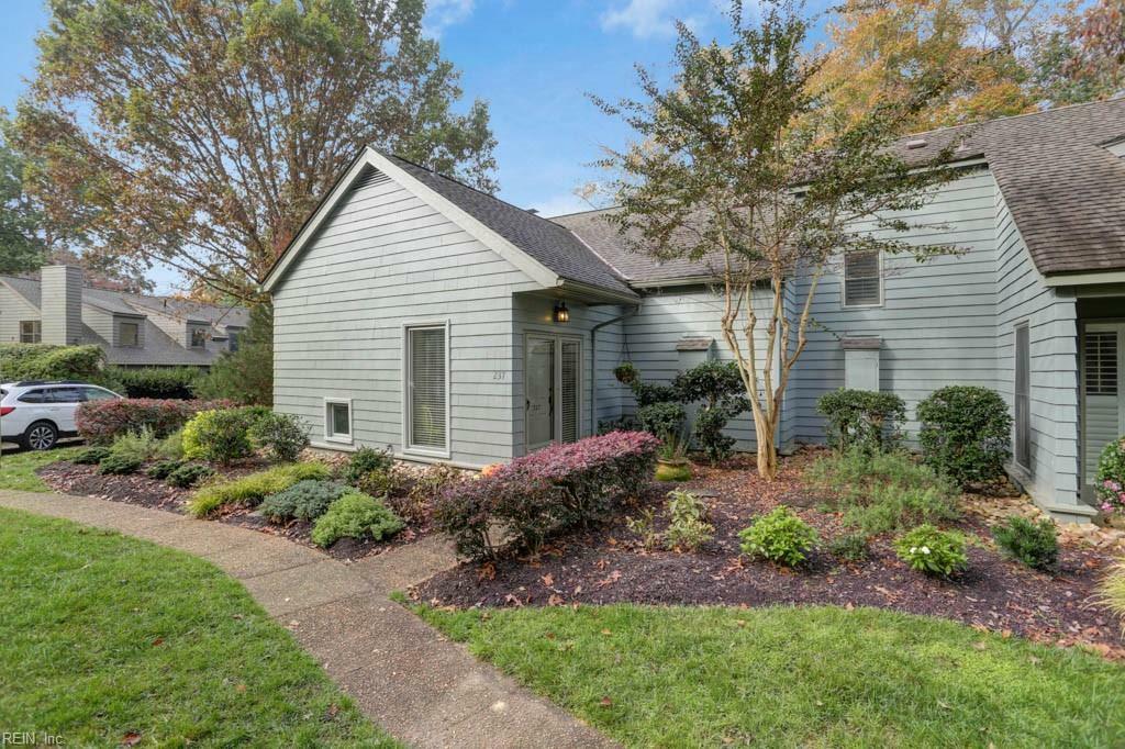 Property Photo:  237 Archers Mead  VA 23185 