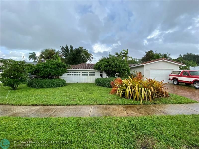 Property Photo:  2641 SW 18th St  FL 33312 