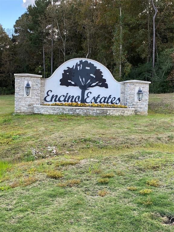 Property Photo: 517 Road 6609 TX 77535