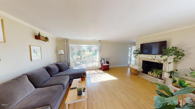 Property Photo:  218 Newport Avenue  CA 93004 