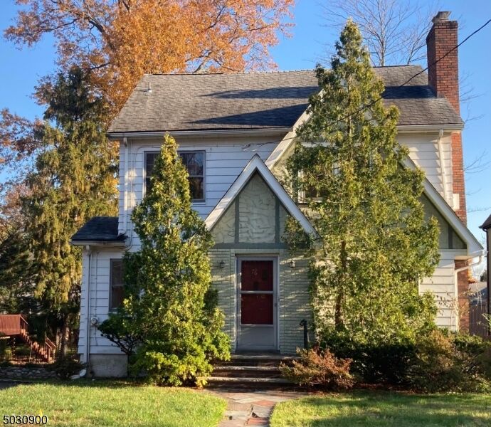 Property Photo: 76 Locust Ave NJ 07041