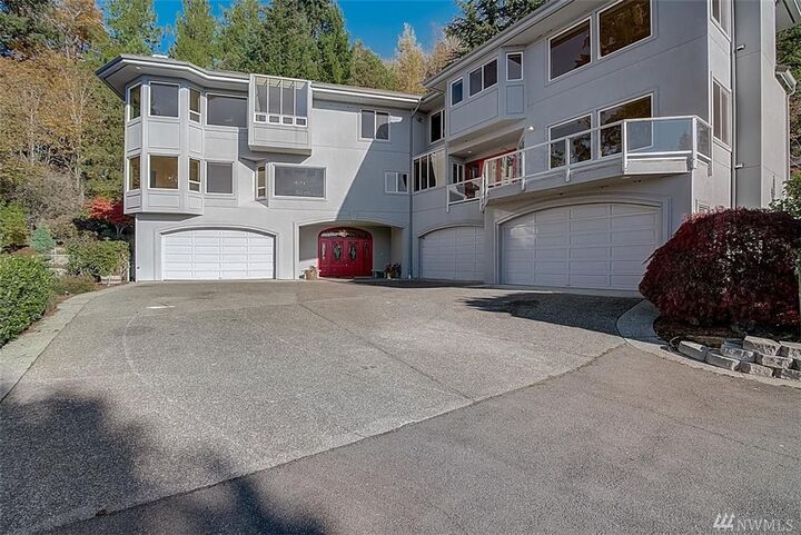 Property Photo: 6330 NE 138th Place WA 98034