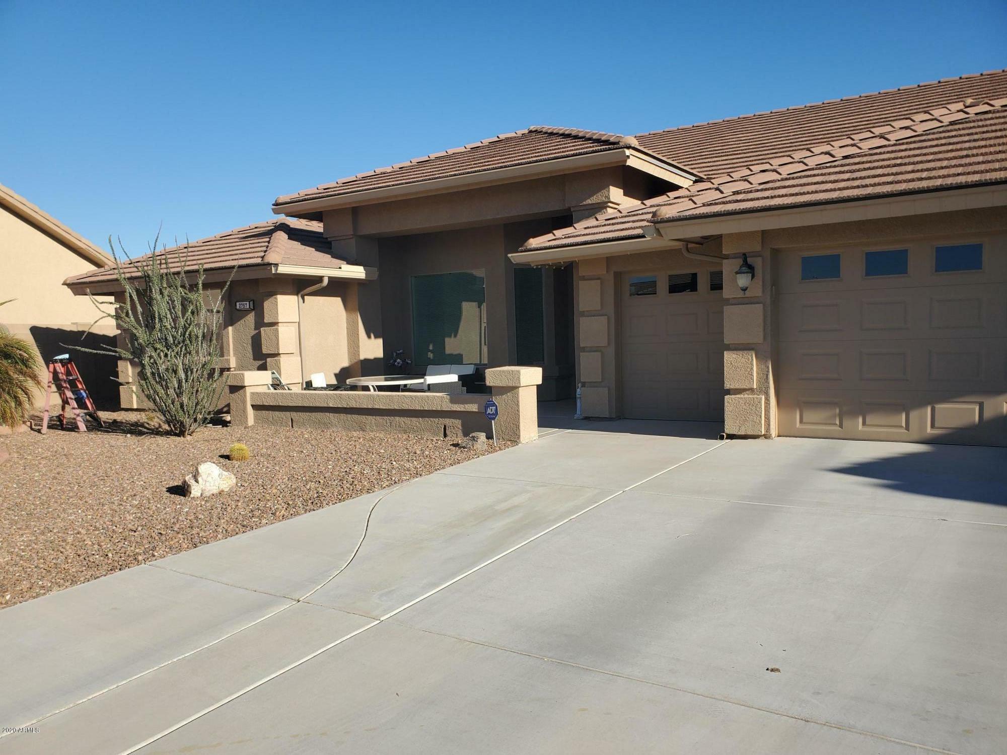 Property Photo:  2757 S Marywood Circle  AZ 85209 