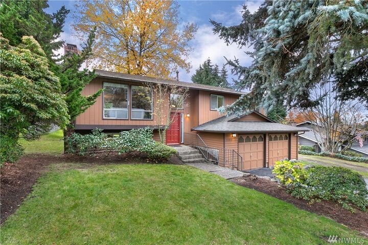 Property Photo: 12819 NE 113th St WA 98033