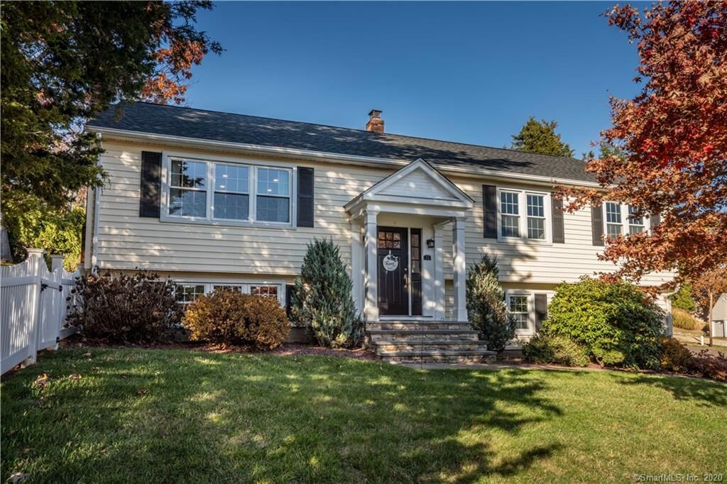 Property Photo: 75 Ridgewood Drive CT 06067