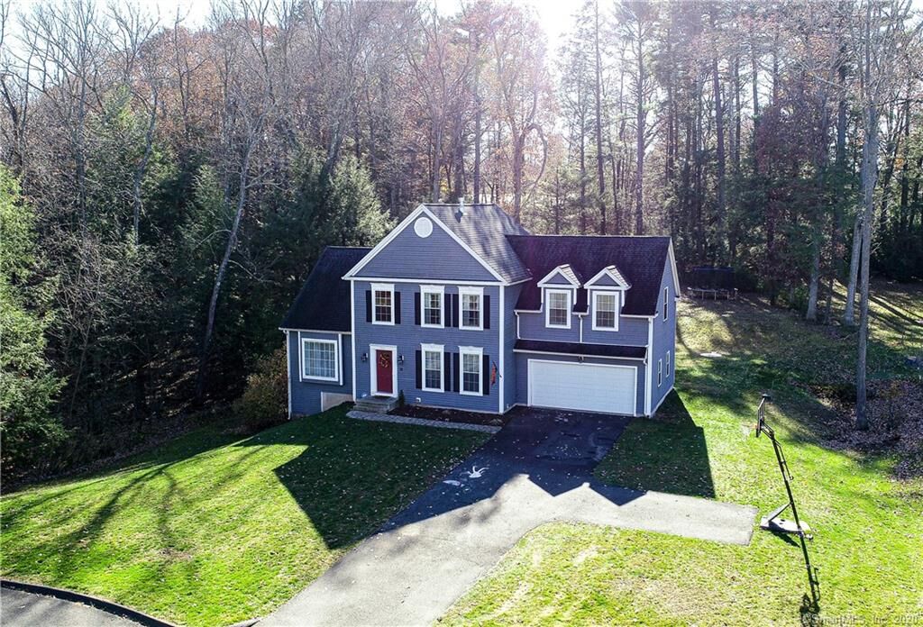 Property Photo:  16 Waverly Way  CT 06026 
