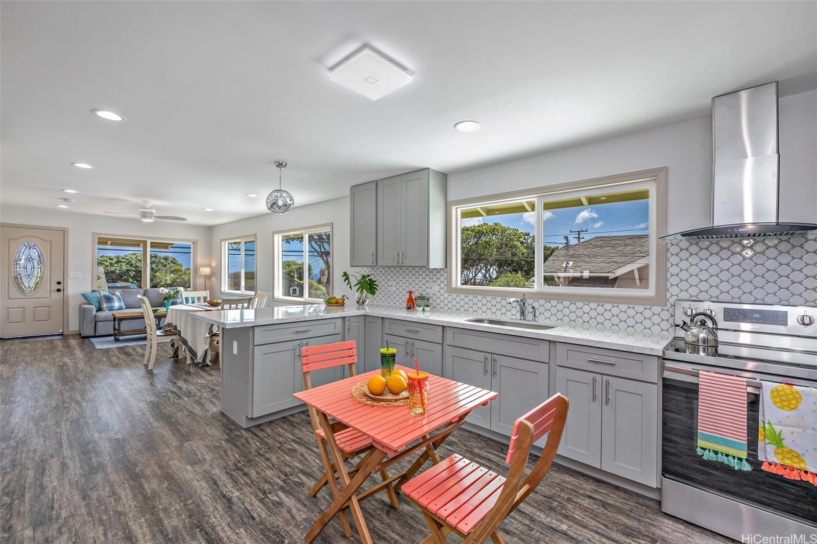 Property Photo: 920 16th Avenue HI 96816