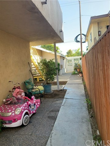 Property Photo:  1215 Ximeno Avenue  CA 90804 