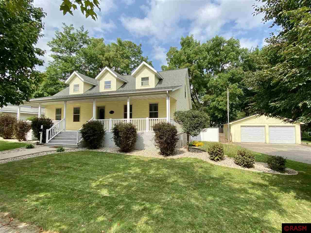 Property Photo:  423 W College Avenue  MN 56082 