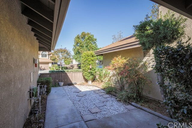 Property Photo:  6226 E Twin Peak Circle  CA 92807 