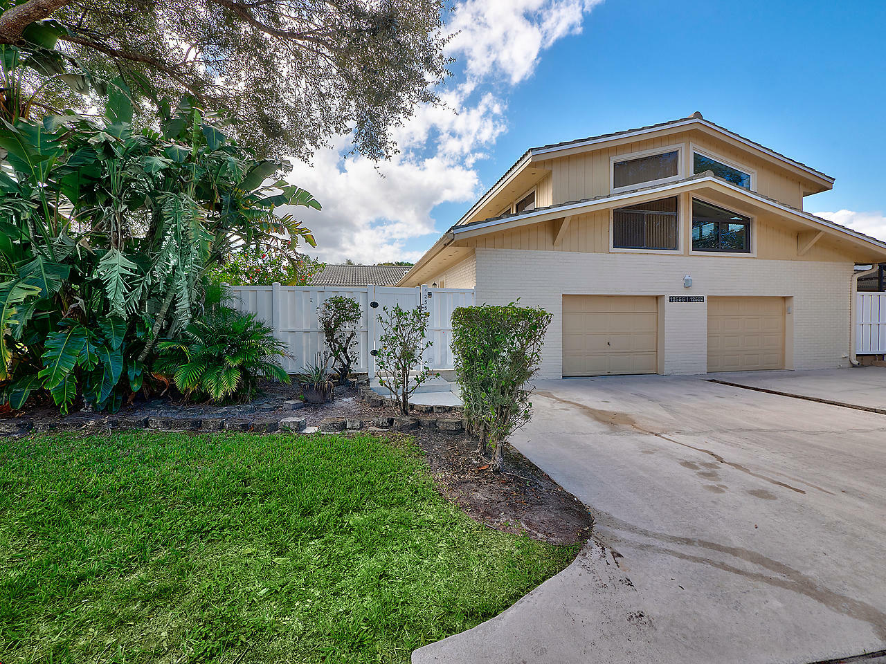 Property Photo:  12556 Woodmill Drive 12556  FL 33418 