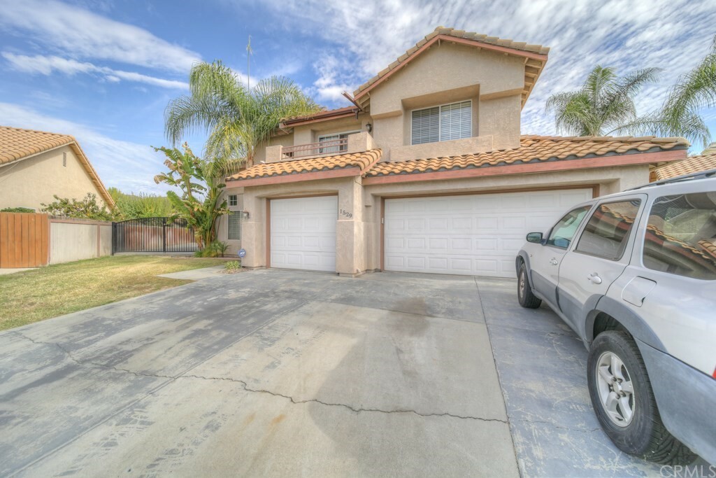 Property Photo:  1529 Corte Granada  CA 92583 