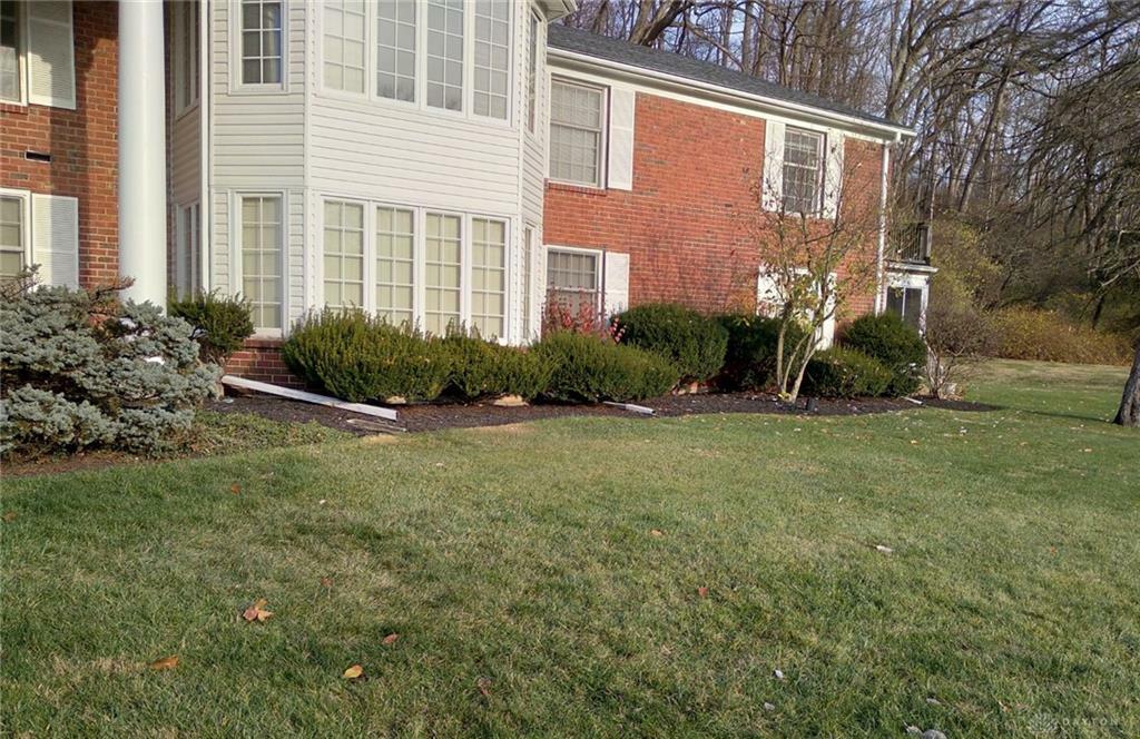 Property Photo:  1987 W Alex Bell Road 4  OH 45459 