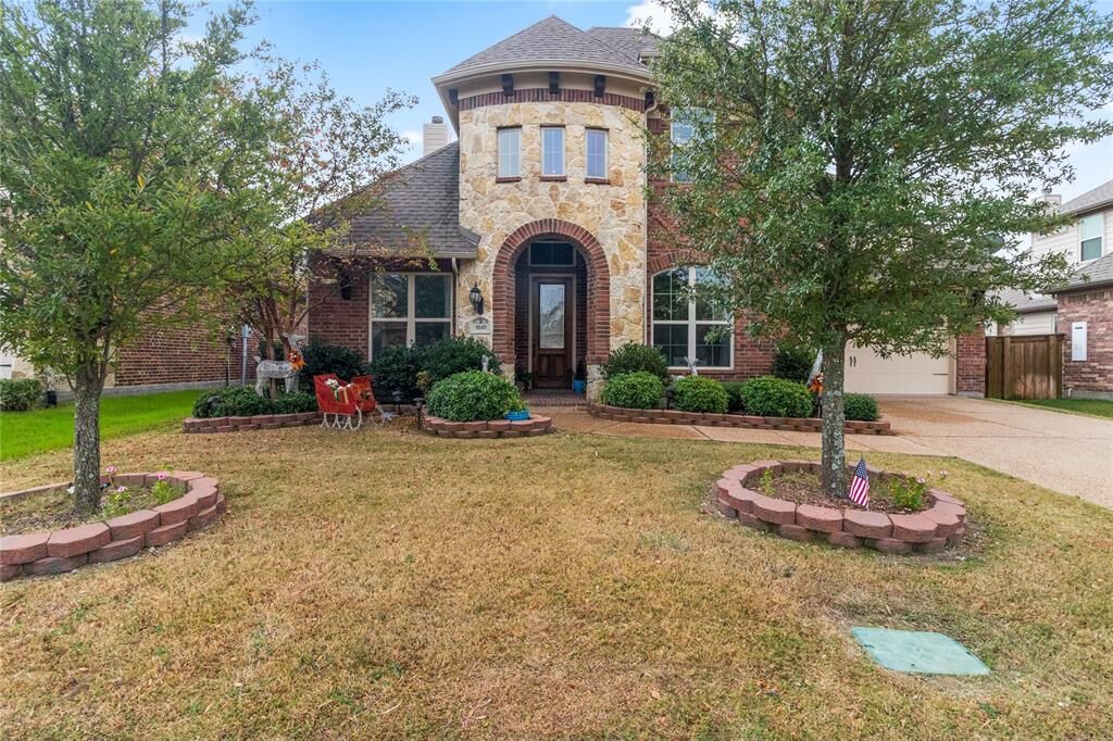 Property Photo: 1040 Knoxbridge Road TX 75126