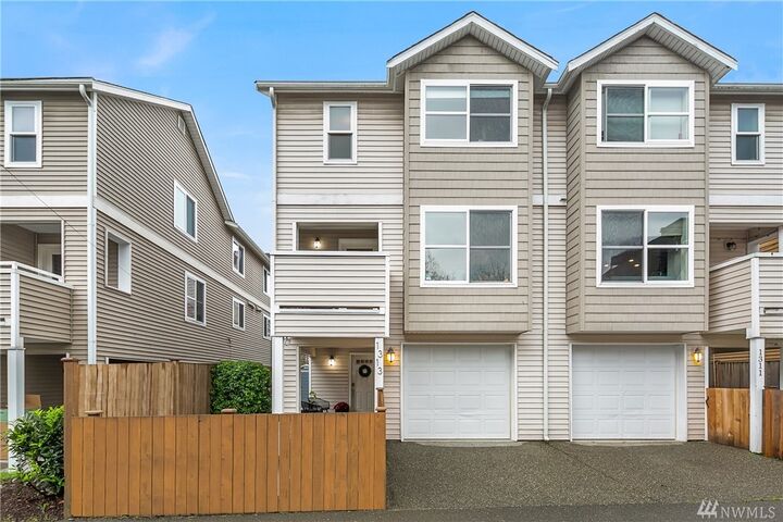1313 N 88th St  Seattle WA 98103 photo