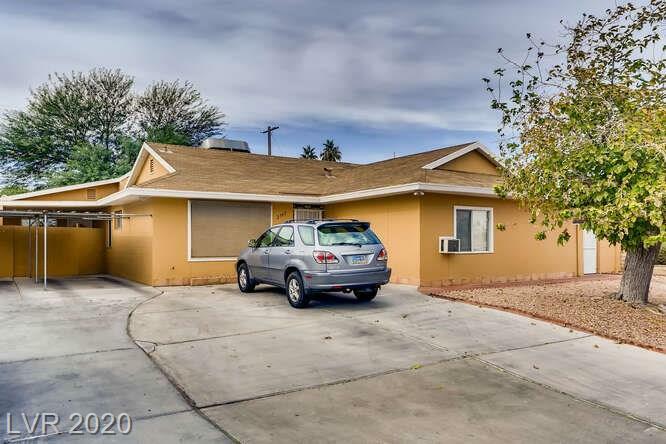 Property Photo:  2763 McLeod Drive  NV 89121 