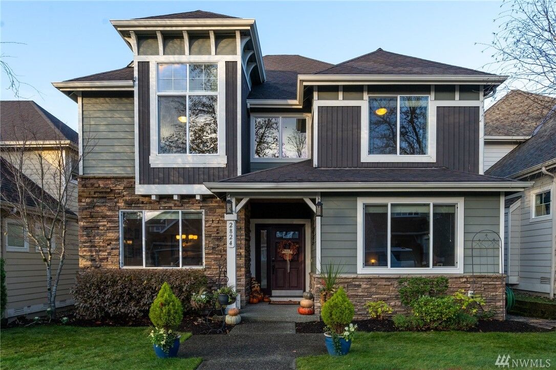 Property Photo: 2824 NE Logan St WA 98029