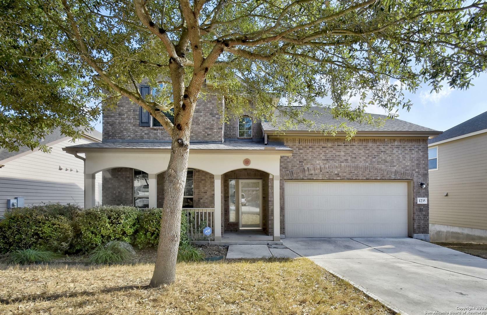 Property Photo: 1235 Stable Glen Dr TX 78245