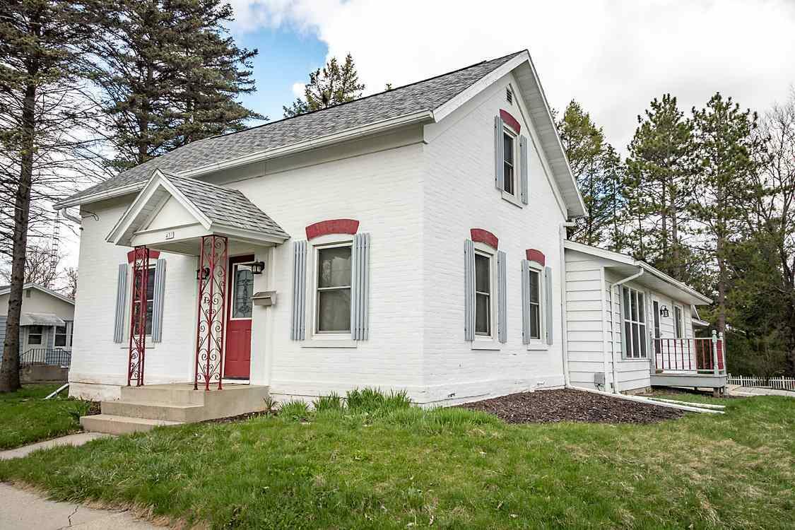 Property Photo:  437 Poet St  WI 53925 