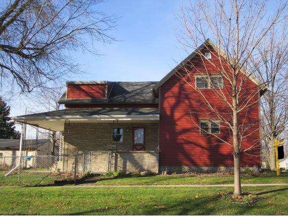 Property Photo:  703 Kenneth St  WI 54130-2228 