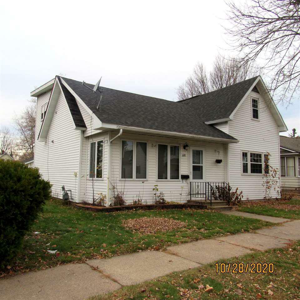 Property Photo:  608 North Genesee Street  WI 54452 