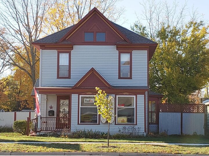311 E Colby Street  Whitehall MI 49461 photo