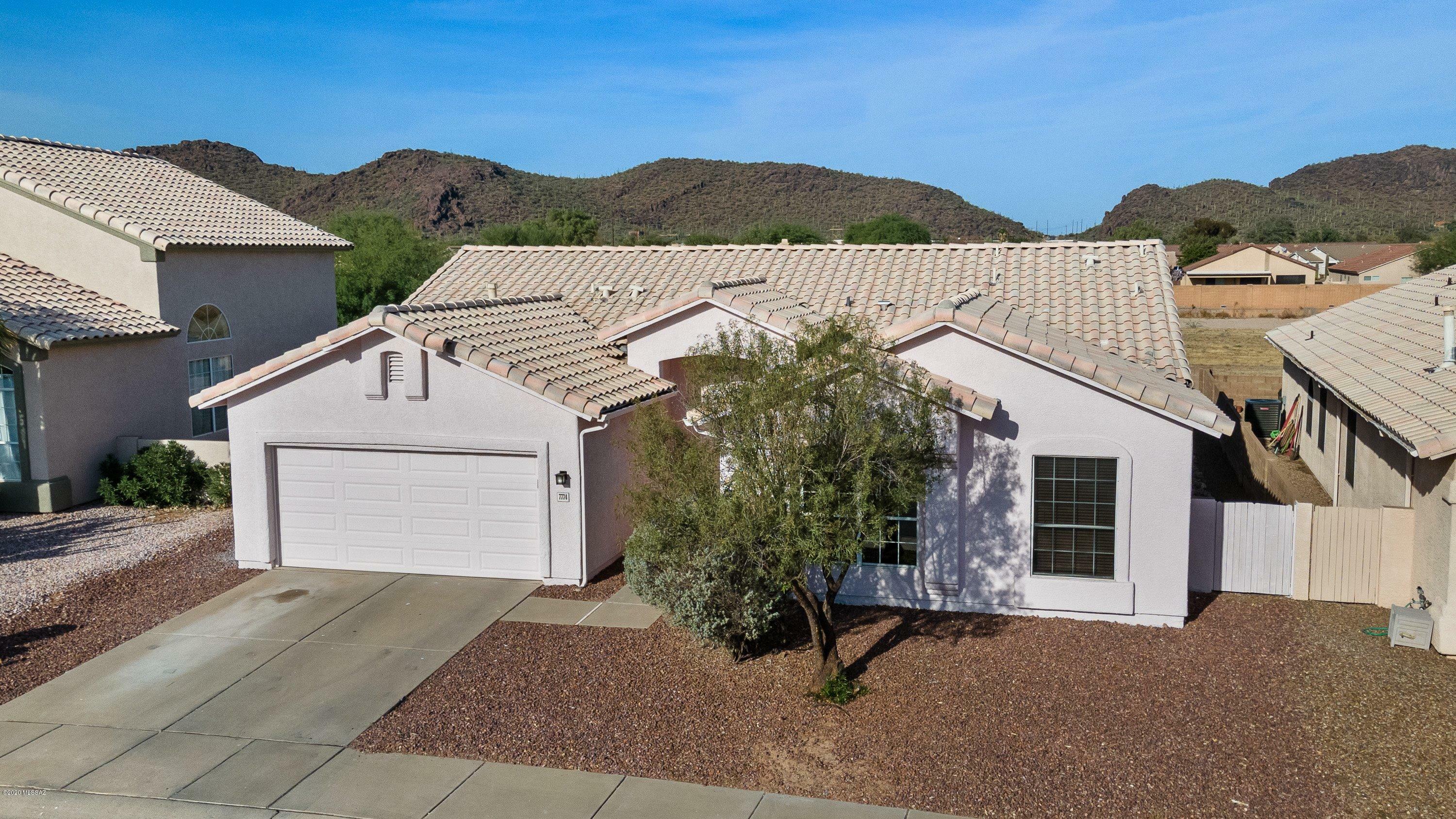 Property Photo:  7774 W Running Bear Drive  AZ 85743 