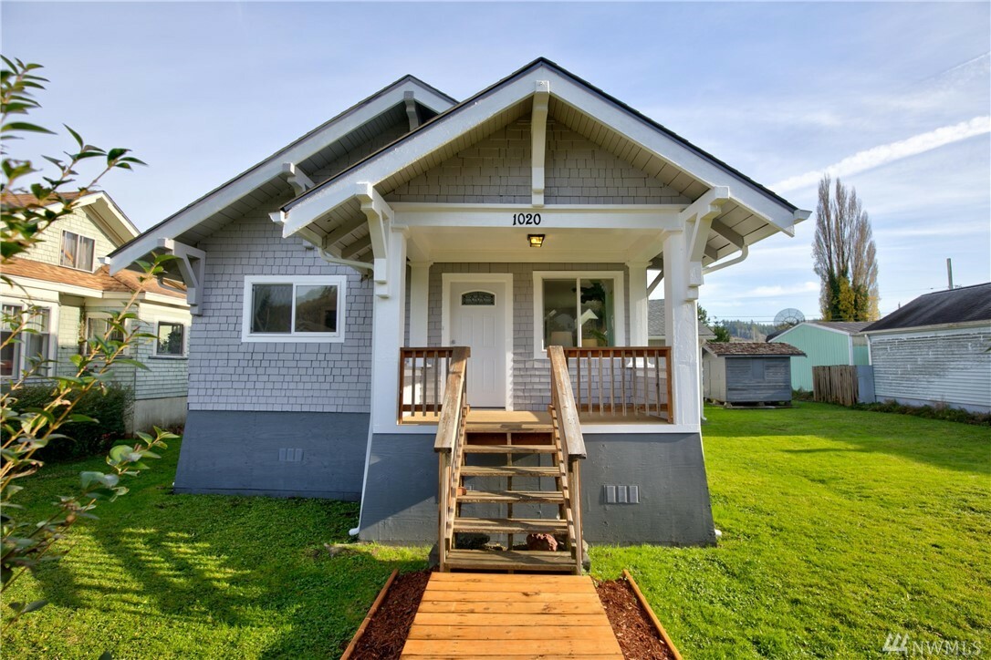 Property Photo: 1020 Lincoln St WA 98550
