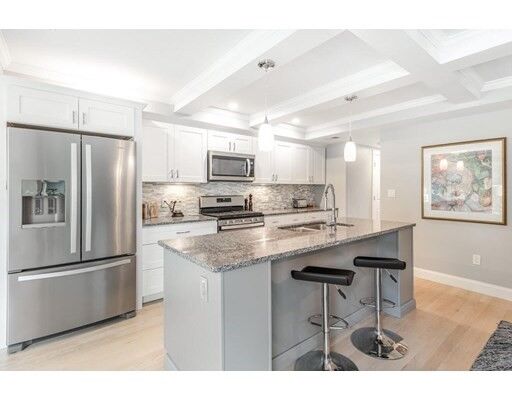 Property Photo: 260 Main St 1 MA 01930