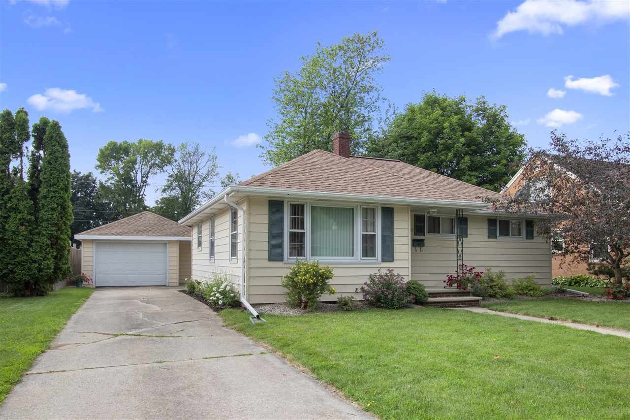 Property Photo:  1225 E Marquette Street  WI 54911-3122 