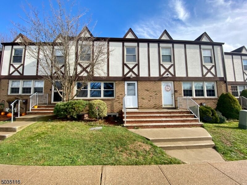 Property Photo:  39 Stratford Dr  NJ 07828 