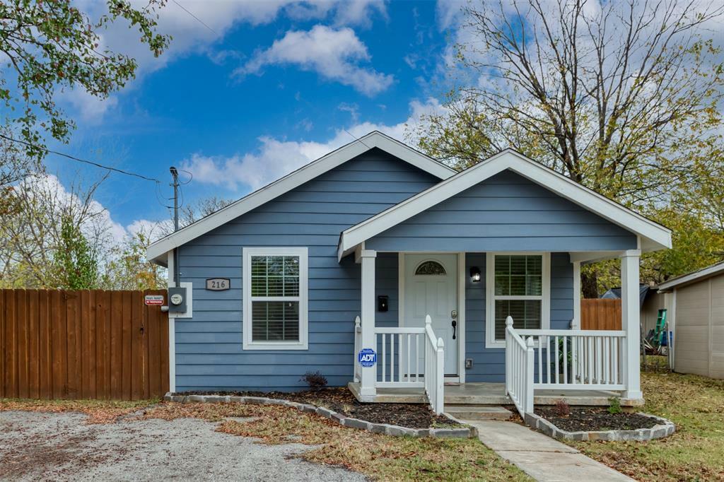 Property Photo:  216 W Franklin Avenue  TX 76179 