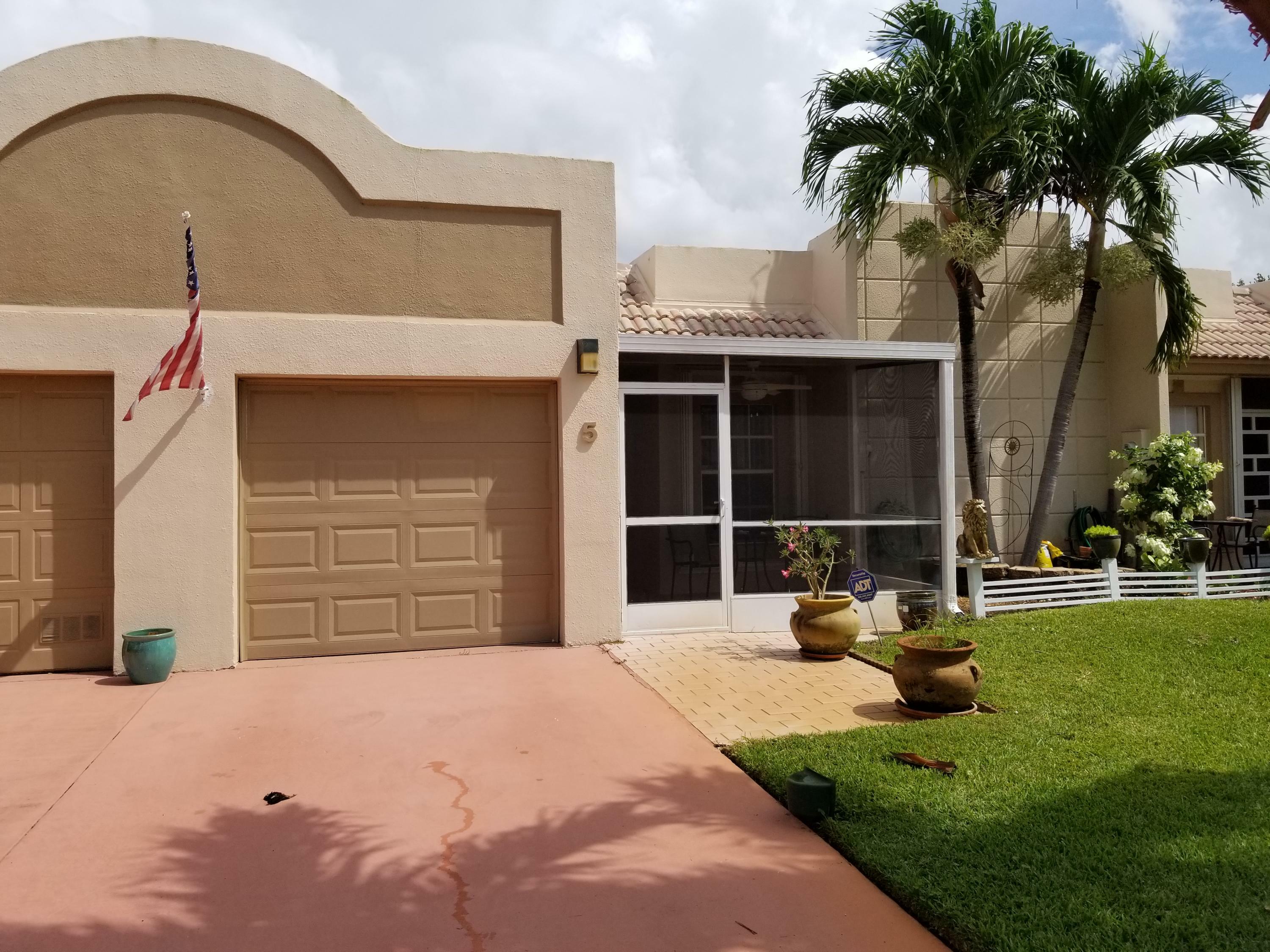 Property Photo: 9071 Tracy Court 5 FL 33496