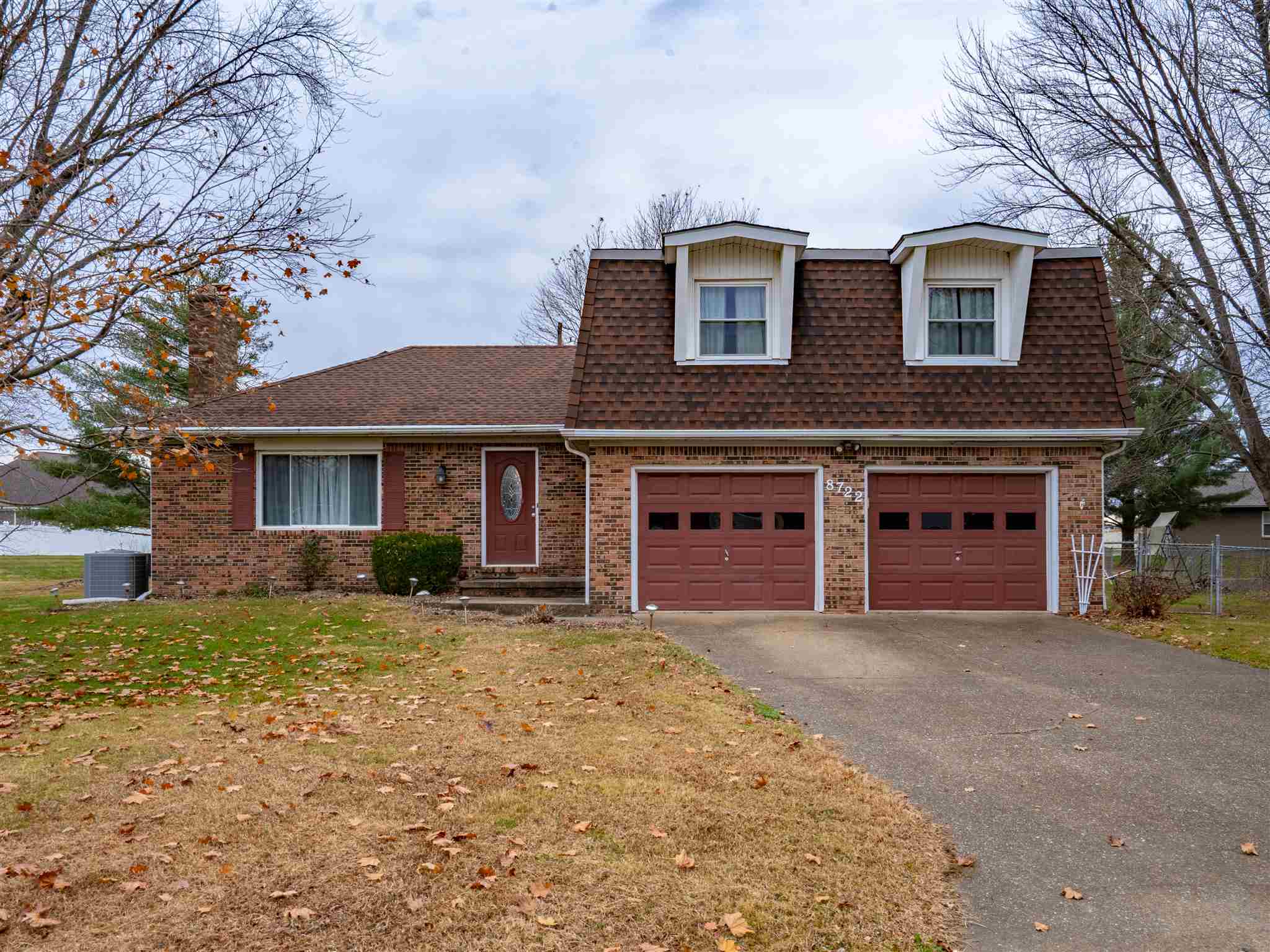 Property Photo: 8722 Windsor Drive IN 47630