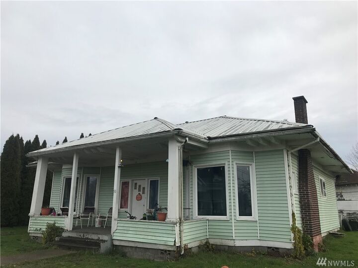 Property Photo:  91 SW 11th St  WA 98532 