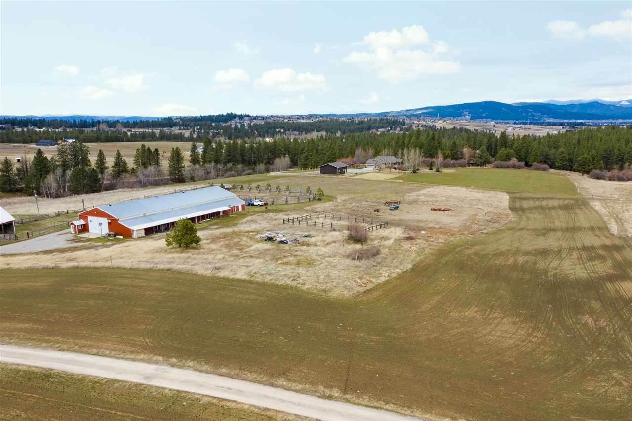 Property Photo: 4611 S Linke Rd WA 99016