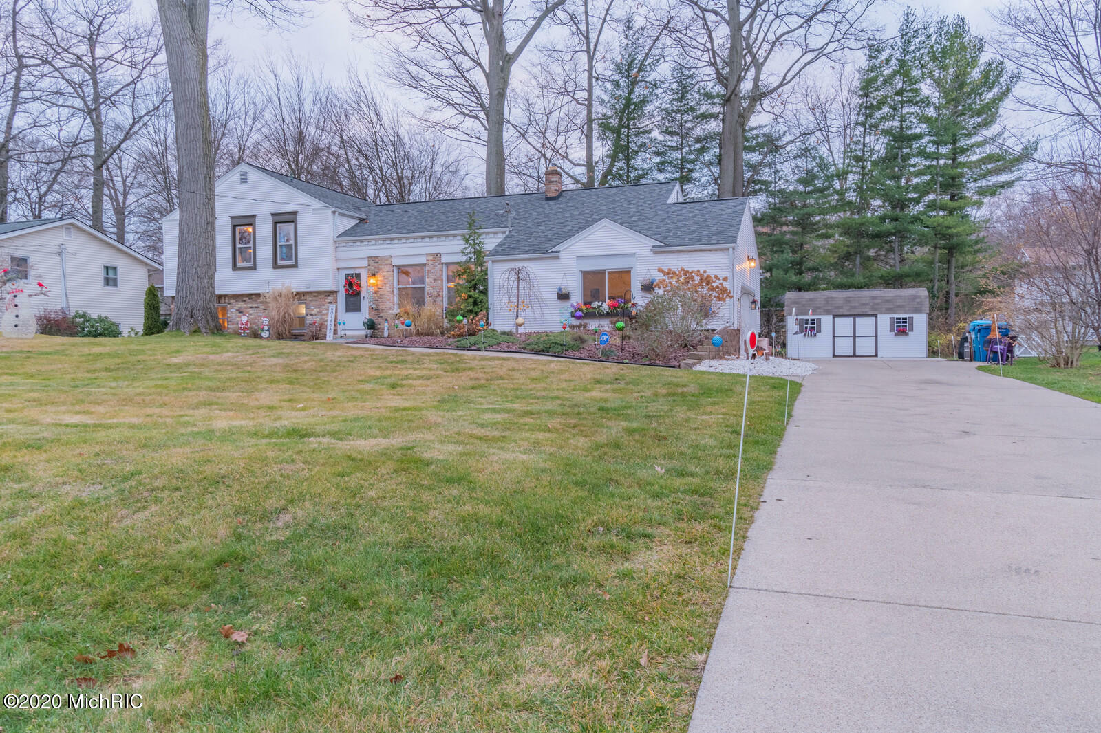Property Photo: 16130 Harbor Point Drive MI 49456