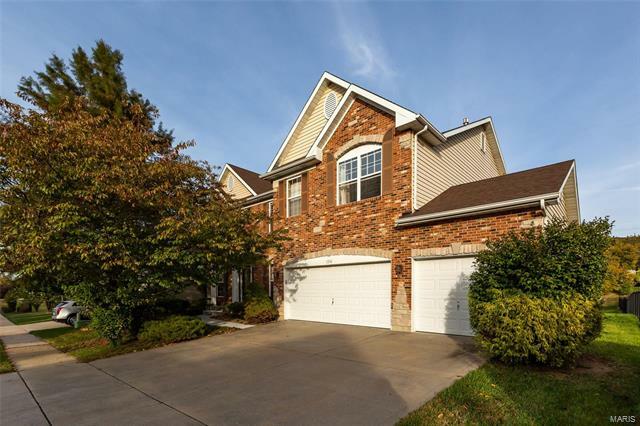 Property Photo: 1336 Legacy Pointe Ln 63026