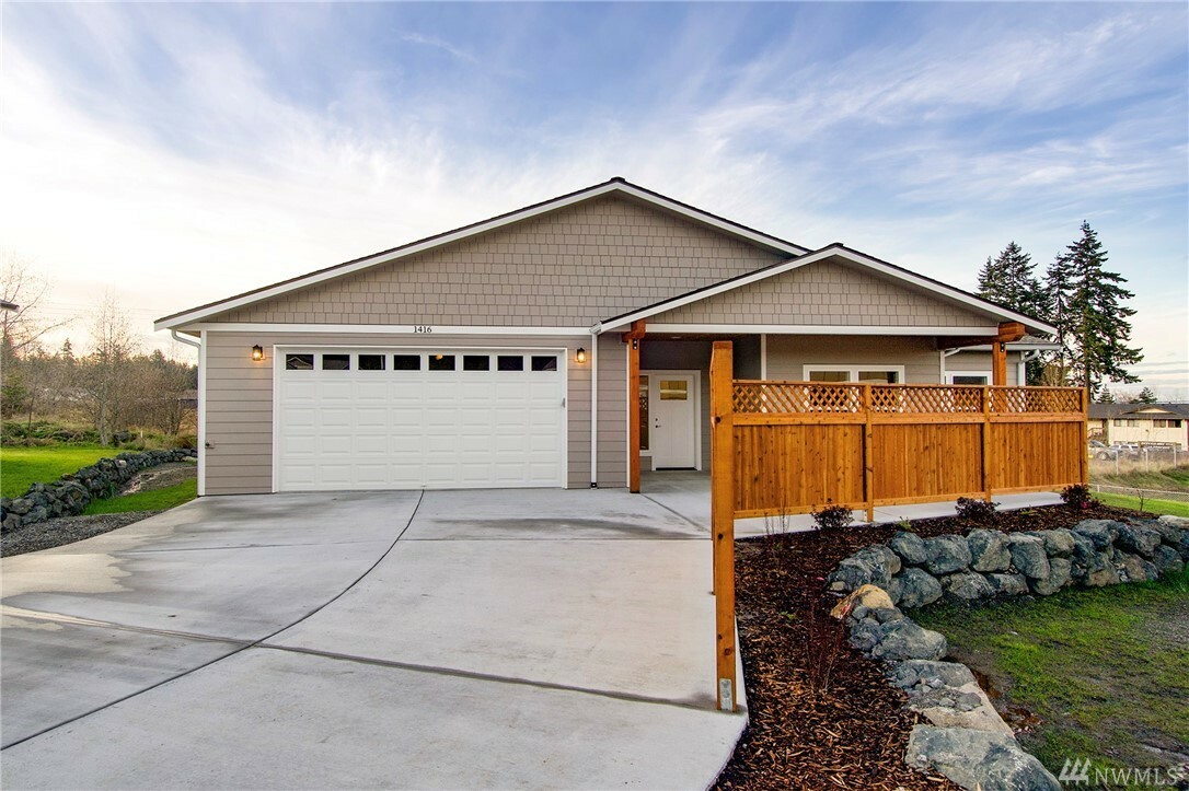 Property Photo:  1416 Rook Dr  WA 98362 