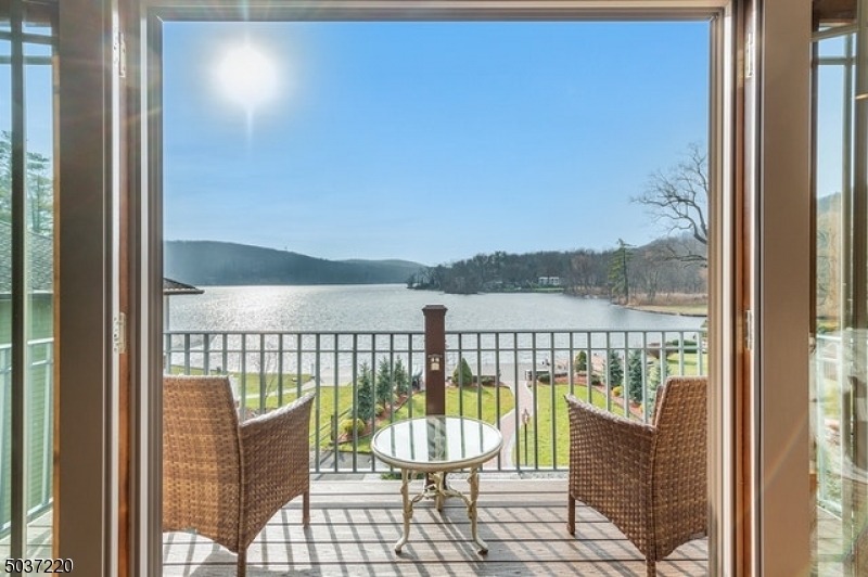 Property Photo: 580 W Shore Trl NJ 07871