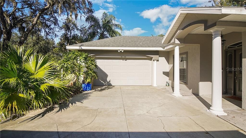 Property Photo:  35137 Silver Oak Drive  FL 34788 