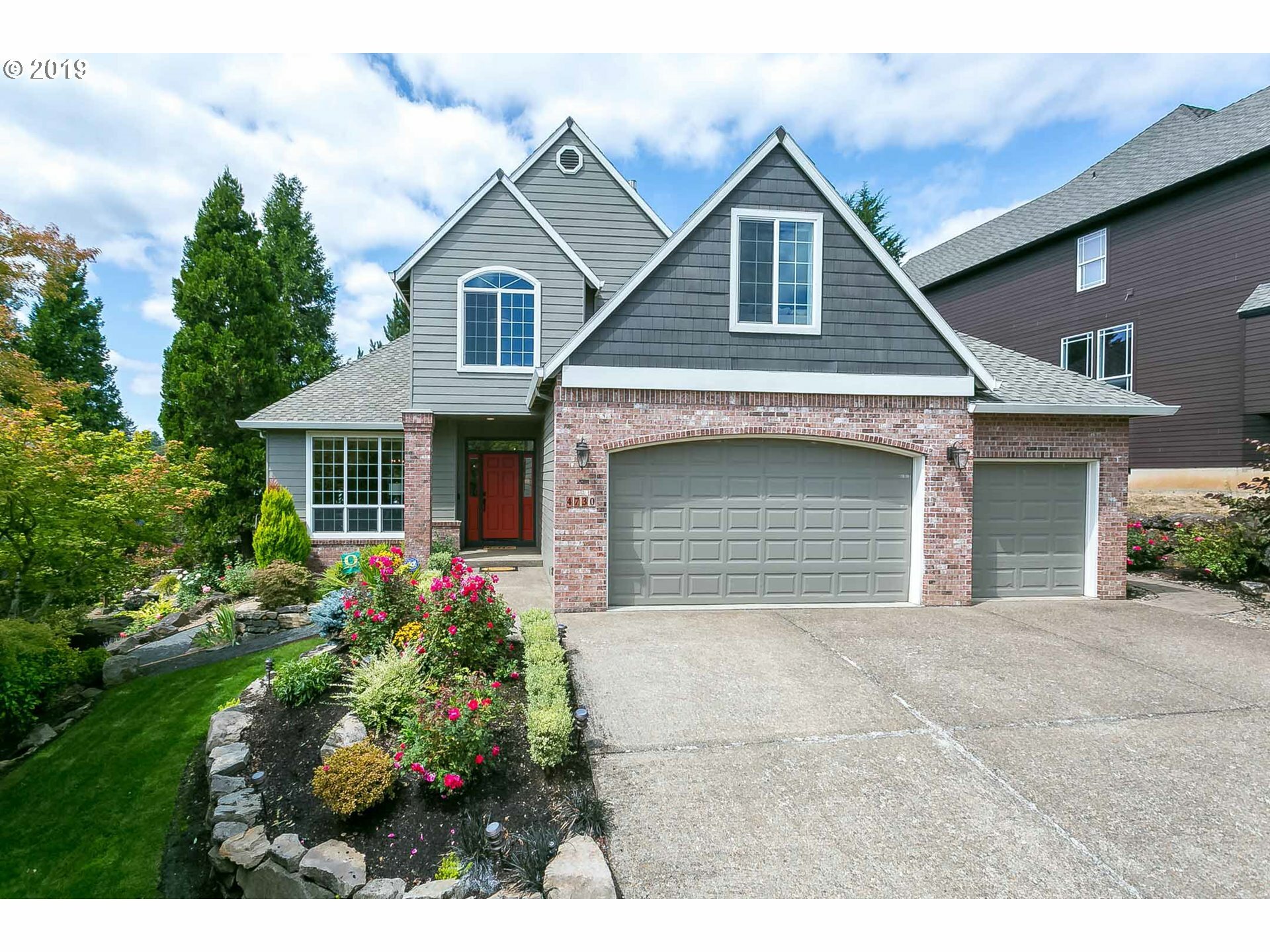 Property Photo:  4730 Coho Ln  OR 97068 