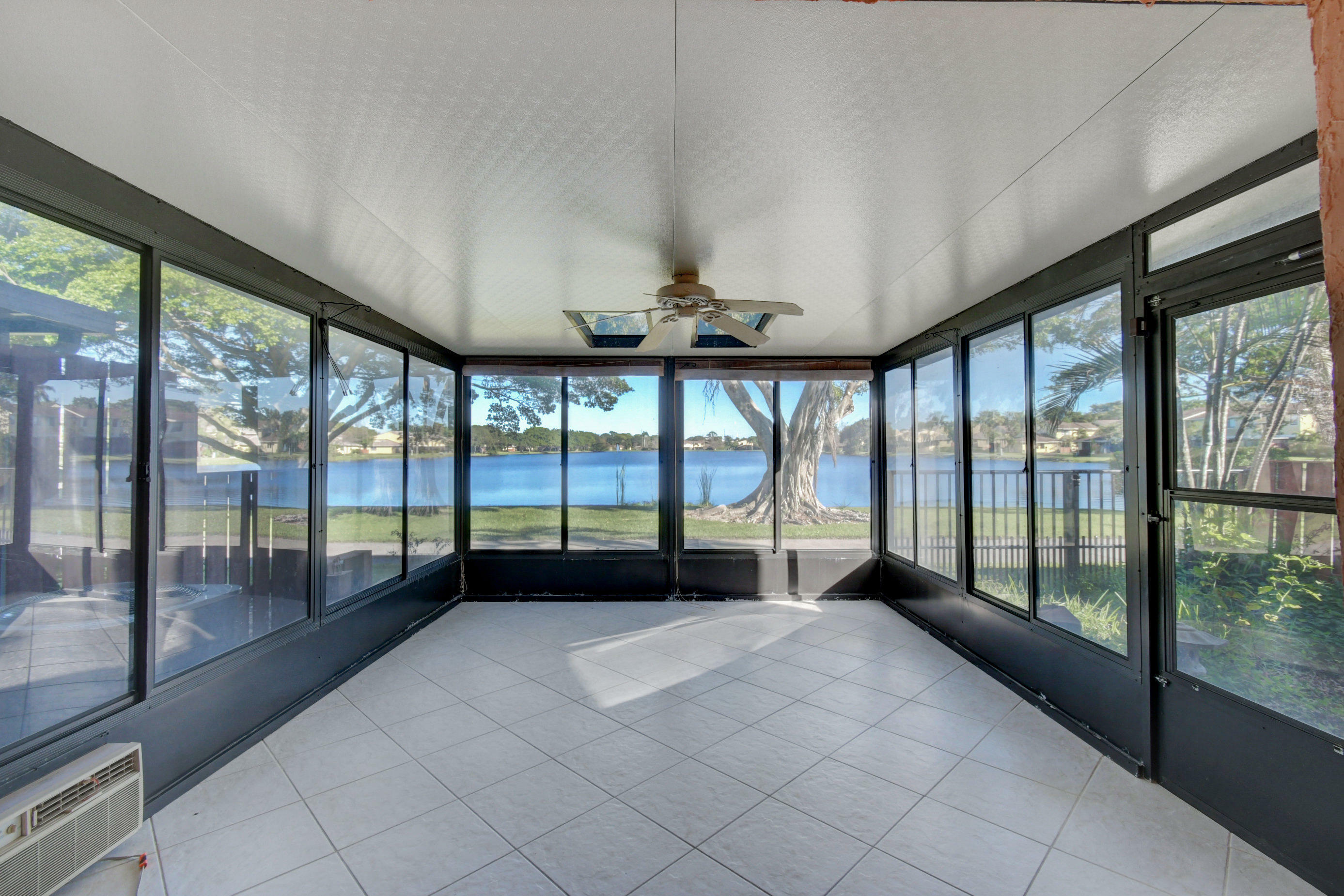 Property Photo: 16341 Country Lake Circle FL 33484