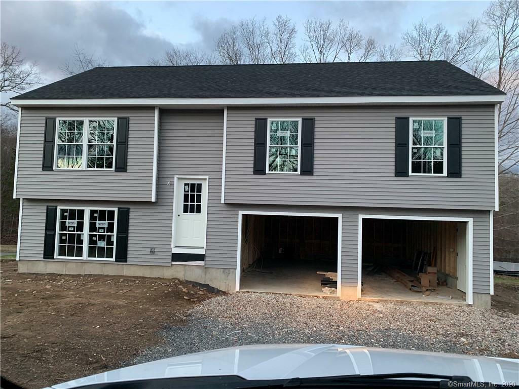 Property Photo:  22 Round Hill Court  CT 06351 